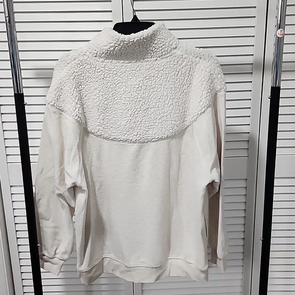 Aerie Cozy Hometown Holiday Sherpa 1/4 Zip Pullover Sweatshirt. Cream. Small. - Picture 5 of 12